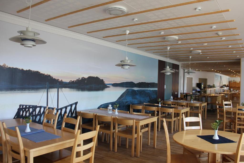 Ah Stifts- & Konferensgard Hotel Ljungskile Ngoại thất bức ảnh